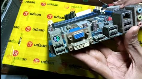 socket vga pada motherboard